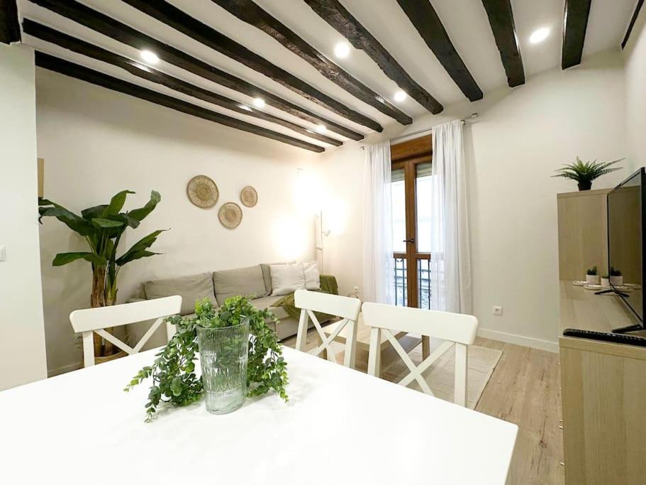 Apartamento De Diseno En Laredo Centro Екстериор снимка