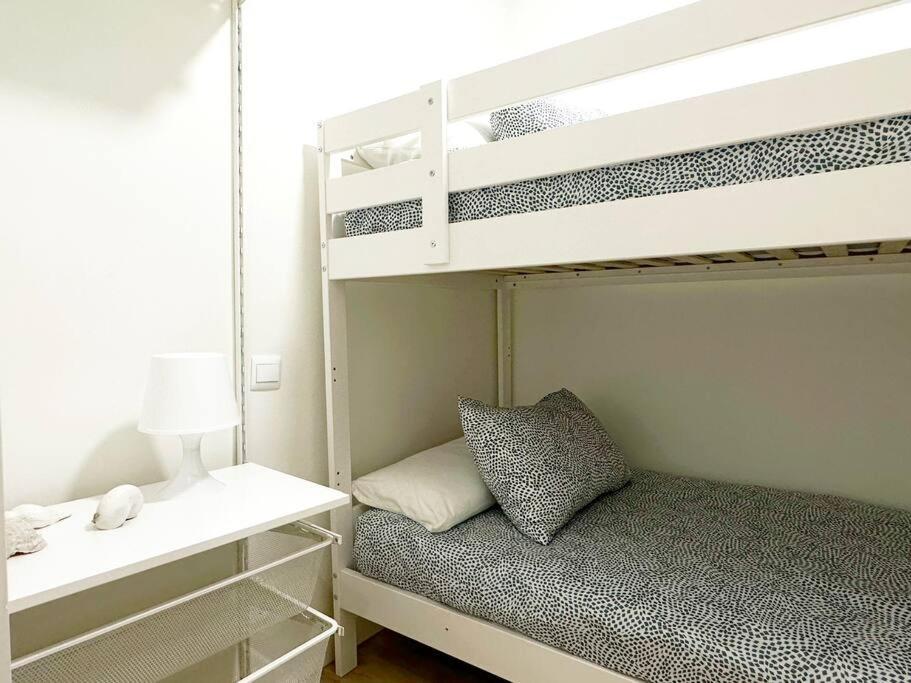 Apartamento De Diseno En Laredo Centro Екстериор снимка