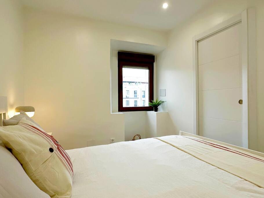 Apartamento De Diseno En Laredo Centro Екстериор снимка