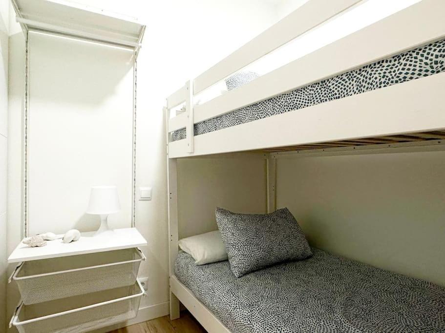 Apartamento De Diseno En Laredo Centro Екстериор снимка