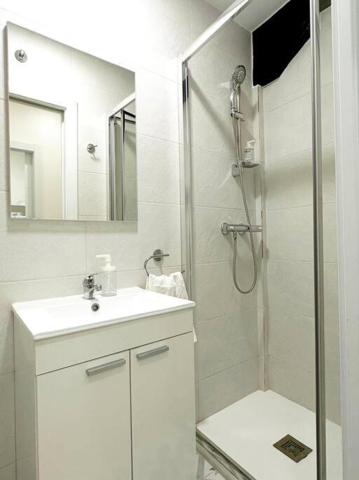 Apartamento De Diseno En Laredo Centro Екстериор снимка