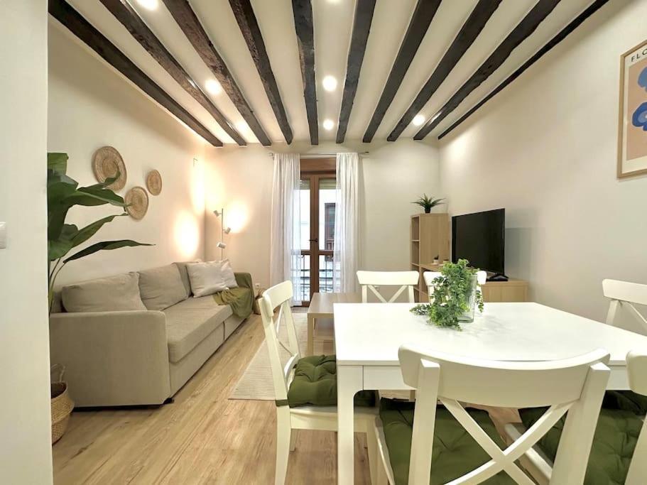 Apartamento De Diseno En Laredo Centro Екстериор снимка